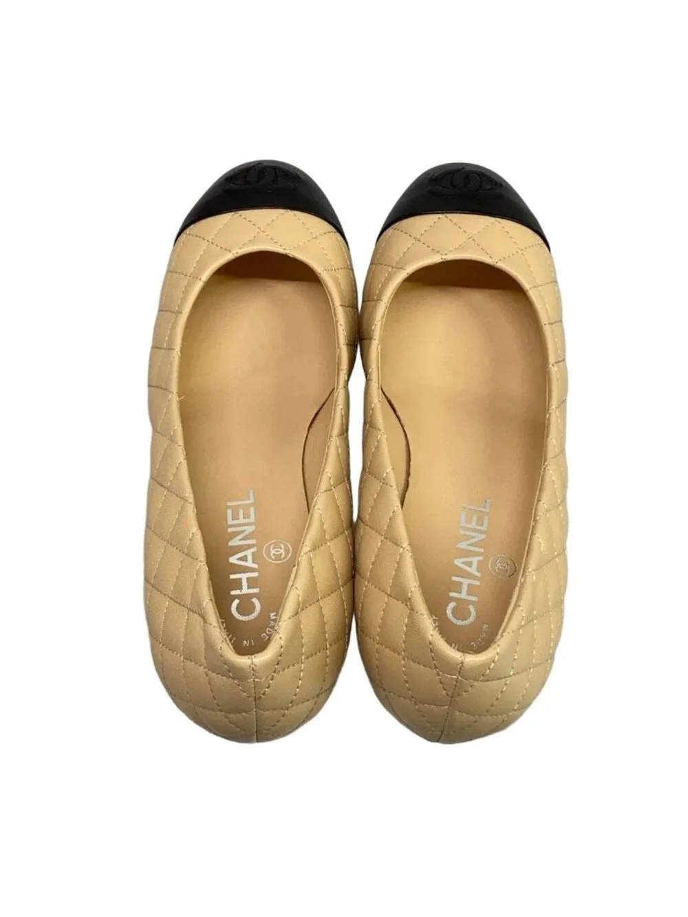 Chanel Pumps C CC Logo Beige Black Quilted Lambskin Heels